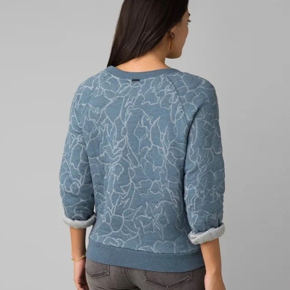 Prana Slate Blue Floral Crew Neck Sweater - Picture 2 of 10